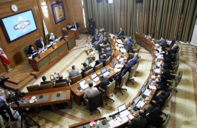 رای منفی شورای شهر به افزایش ۲۵ درصدی نرخ کرایه مترو و اتوبوس