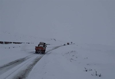 بارش برف و باران در جاده های 13 استان