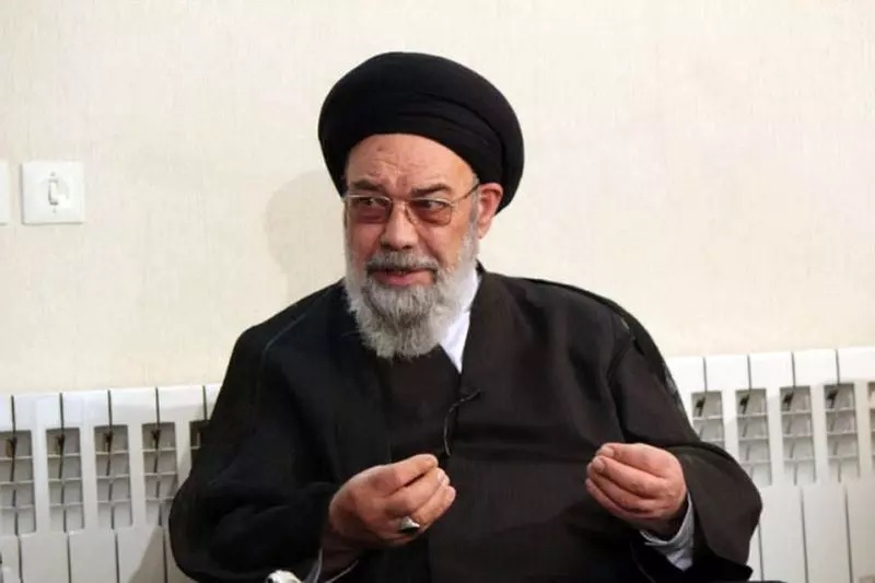 واکنش امام جمعه اصفهان به رد صلاحیت روحانی
